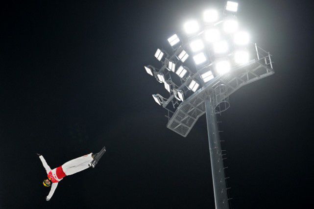 日韩毛片一区二区三区免费播放